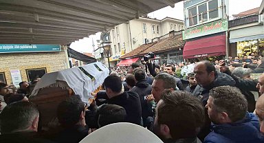 Otel yangınında 12'nci kattan atlayan genç kadın dualarla son yolculuğuna uğurlandı