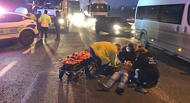 Otomobille çarpışan motosikletli ağır yaralandı