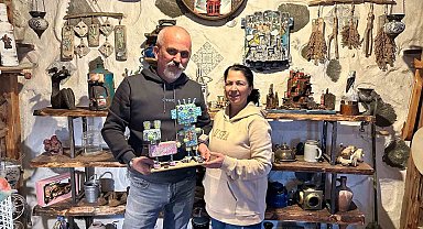 Pandemi döneminde hobi olarak başladı, evini müzeye dönüştürdü