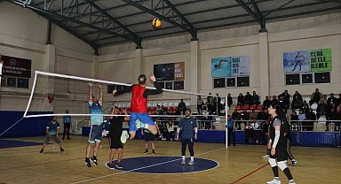 "Kurumlar Arası Voleybol Turnuvası" sona erdi