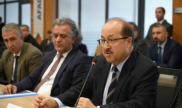 Refahiye- Erzincan yolunda kazaların önüne geçebilmek için ihale yapıldı