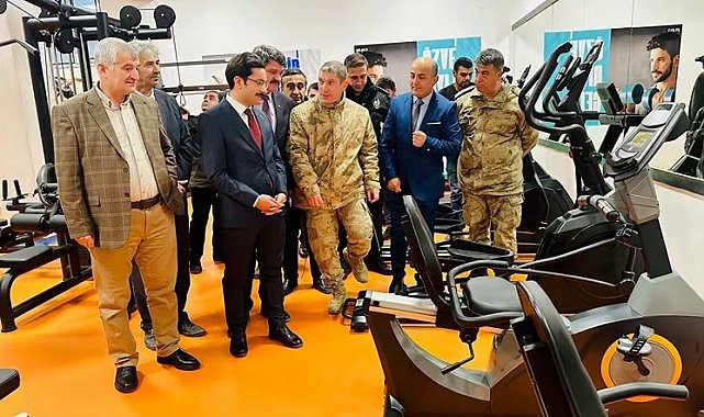 Refahiye'de fitness salonu açıldı