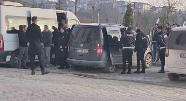 Sahte rapor operasyonunda gözaltına alınan 17 kişi adliyeye çıkarıldı