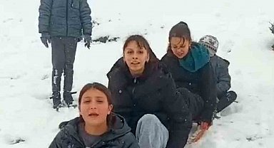 Sakarya'da çocukların görülmeye değer kayak keyfi