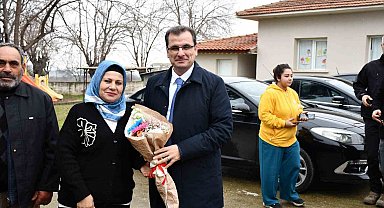 Salihli Kaymakamı Güldoğan, 2 mahallede talepleri dinledi