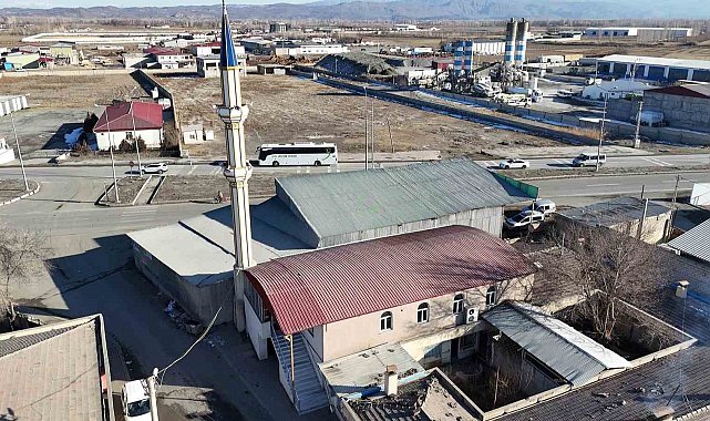 Sanayi sitesi içinde bulunan caminin de içinde olduğu sosyal tesisler, kooperatifin borcundan dolayı icra yolu ile satışa çıkarıldı