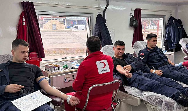 Saraykent'te Jandarma personeli kan bağışında bulundu