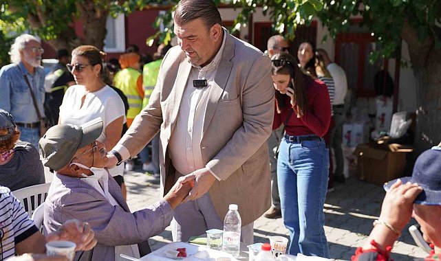 Seferihisar'da her gün 250 haneye sıcak yemek