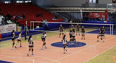 Şehzadeler'in kızlarından ezici galibiyet