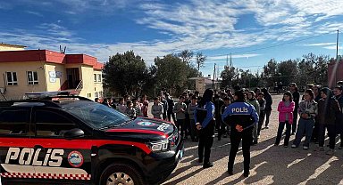 Silifke'de öğrenciler toplumsal ve dijital güvenlik konusunda bilgilendirildi