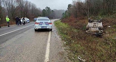 Sinop'ta otomobil takla attı: 1'i çocuk 5 yaralı