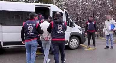 Sivas'ta 9 kişiyi dolandıran 4 şahıs yakalandı