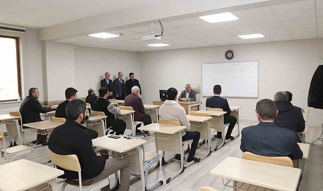 Sivas'ta ezanı güzel okuma kursu açıldı