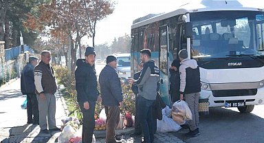 Sivrihisar'da halk pazarına ücretsiz halk otobüsü seferleri başladı