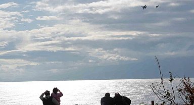 SoloTürk'ten Antalya semalarında deniz üstü eğitim uçuşu