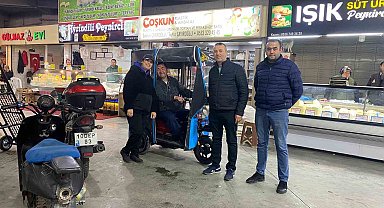 Somalı pazarcılardan engelleri aşan yardım