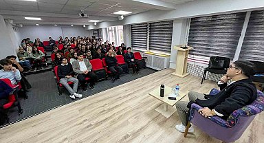 SUBÜ akademisyenlerinden lise öğrencilerine eğitim