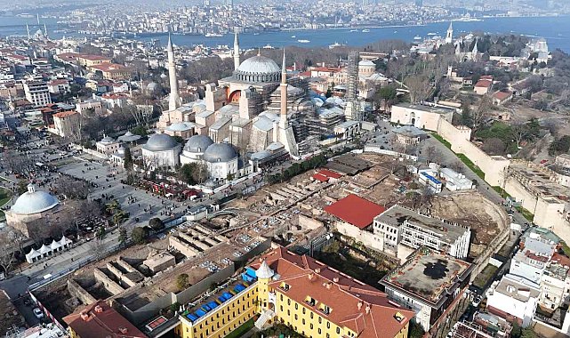 Sultanahmet'te Four Seasons Hotel'i büyütemedi, tarihi alan "Arkeopark" olacak