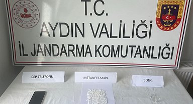 Şüpheli araçtan uyuşturucu çıktı