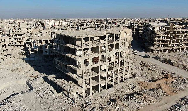 Suriye'de Esad rejiminin bombaladığı binalarda restorasyon çalışmaları başladı