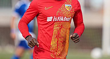 Takım arkadaşına tokat atan Stephane Bahoken, kadro dışı bırakıldı