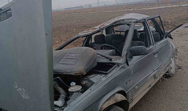 Takla atan otomobilde 5 kişi yaralandı