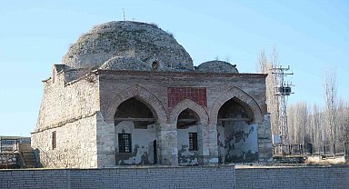 Tarihi Anadolu Selçuklu Camii yenileniyor