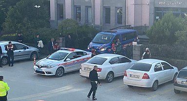Tartıştığı kardeşini beylik tabancasıyla vuran emekli polis tutuklandı