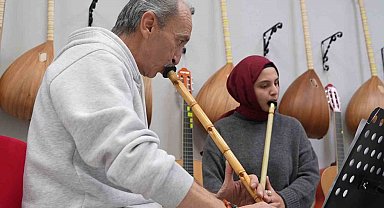 Tasavvuf musikisini gençlerle buluşturan neyzen: Hem üretiyor hem öğretiyor