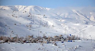 Tekman'da termometreler -23,1'i gösterdi