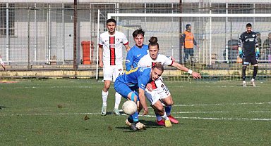 TFF 2. Lig: Belediye Derincespor: 1 - Vanspor FK: 4