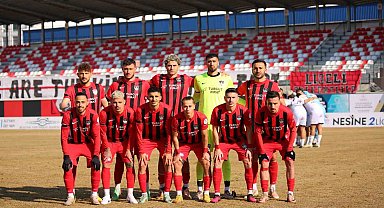 TFF 2. Lig Kırmızı Grup: Vanspor FK: 3 - Nazillspor: 1