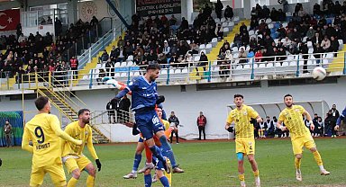 TFF 3. Lig: Pazarspor: 1 - Küçükçekmece Sinop SK: 3