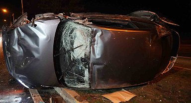 Tır ile çarpışan otomobil hurdaya döndü: 2 yaralı