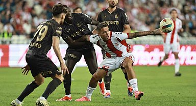 Trabzonspor - Sivasspor maçının VAR'ı Helder Malheıro oldu