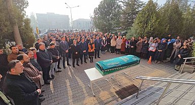 Trafik kazası sonrası 53 günlük yaşam savaşını kaybetti