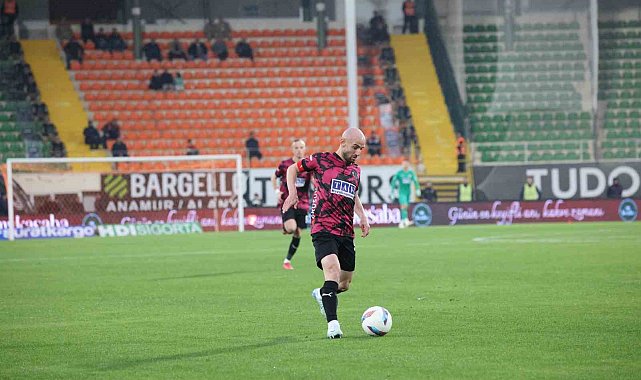Trendyol Süper Lig: Alanyaspor: 5 - Başakşehir: 4