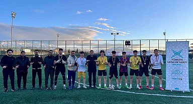 TÜGVA Liseler Arası Gençlig Futbol Turnuvası sona erdi