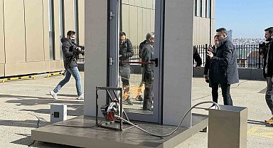 Türk firmasından ısıya dayanıklı cam kapı