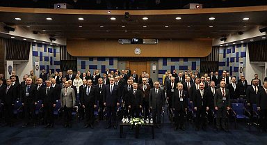 Türkiye genelinde 200'e yakın sektör temsilcisi İzmir'de buluştu