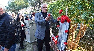 Uğur Mumcu vefatının 32. yılında Ayvalık'taki evi önünde anıldı