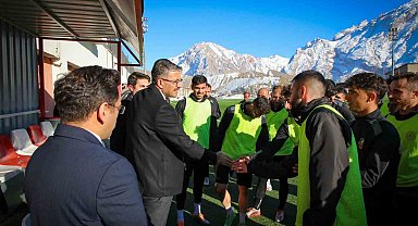 Vali Ali Çelik'ten Zapspor'a moral desteği