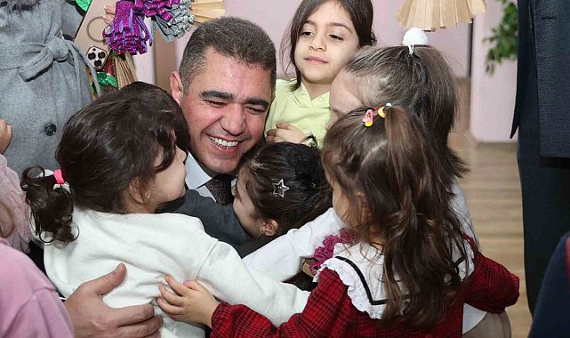 Vali Aslan çocuklarla yakından ilgilendi