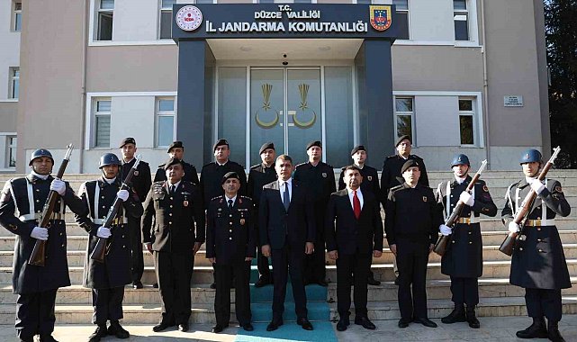 Vali Aslan jandarmadan brifing aldı