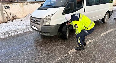 Van'da 134 araç trafikten men edildi