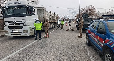 Van'da farklı suçlardan 16 kişi tutuklandı