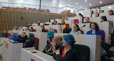 Vatandaşla belediye arasında köprü olan birime, iletişim eğitimi