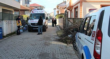 Yalnız yaşadığı evde komşusu tarafından ölü bulundu