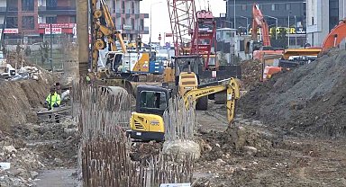 Yalova'da çöken hastane yolu yapımı devam ediyor