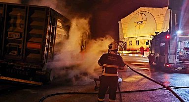 Yanan kamyon paniğe neden oldu